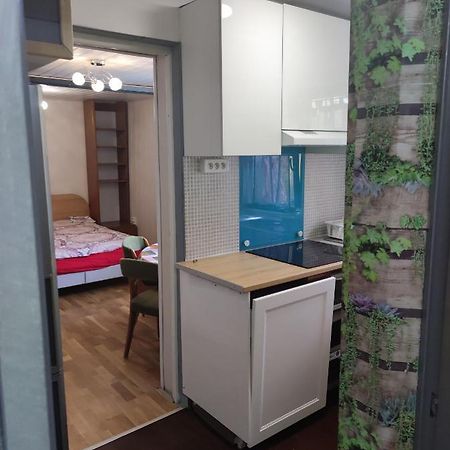 Studio Independant Dans Un Maison Appartement Saint-Denis  Buitenkant foto